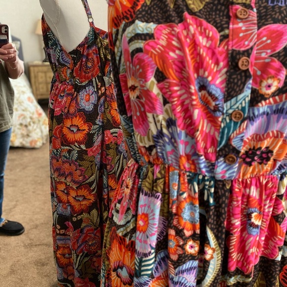 Torrid Vibrant Floral Maxi Dress - Picture 7 of 7